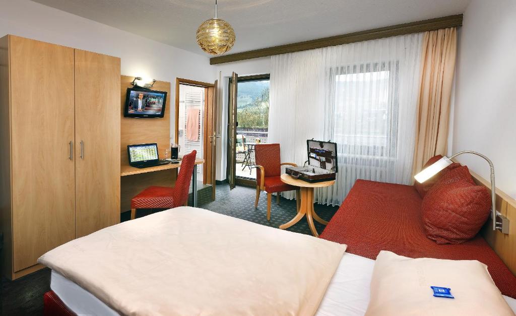Hotel Pohl Kinheim Værelse billede
